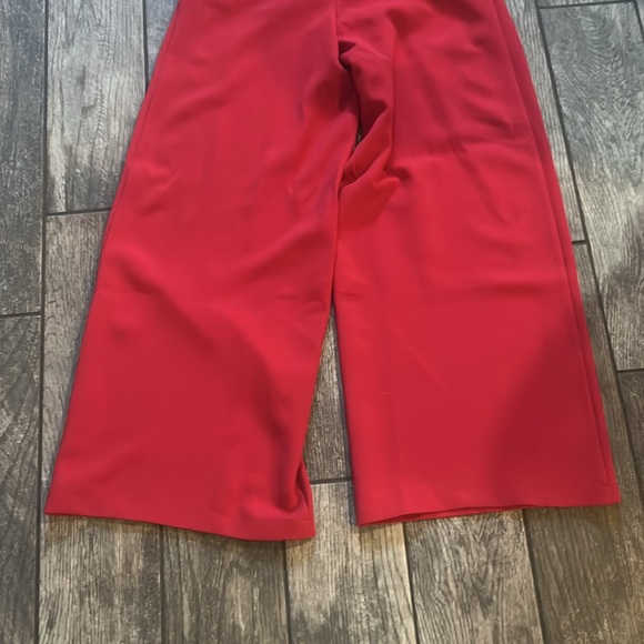 Red Strapless Set - Picture 10 of 10